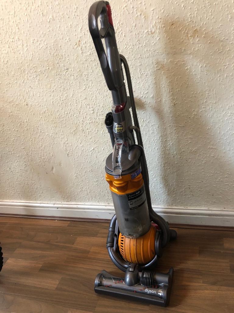 DYSON DC25 hoover/vacuum | in 